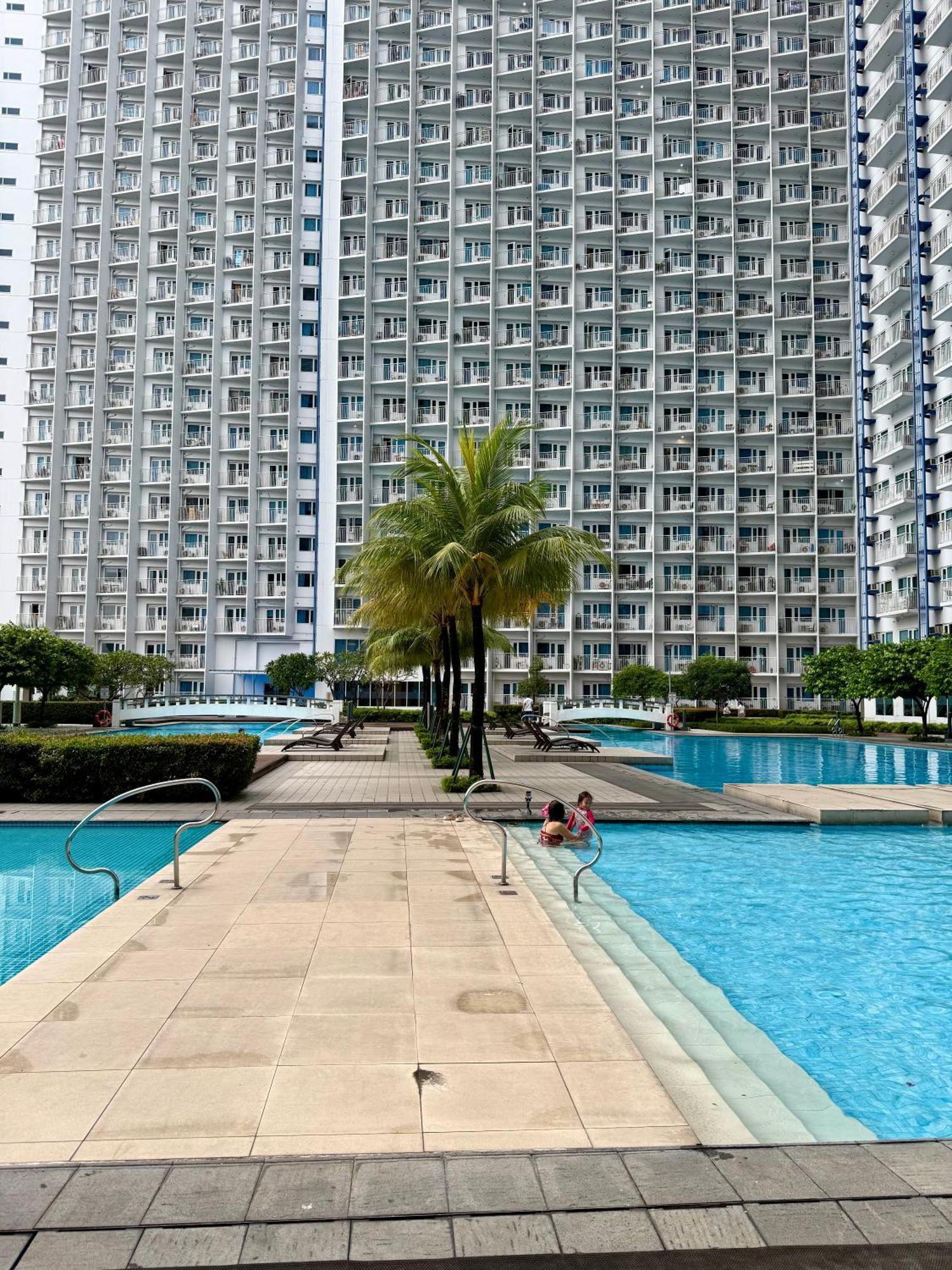 Serene Suite In Jazz Residences Makati City Luaran gambar