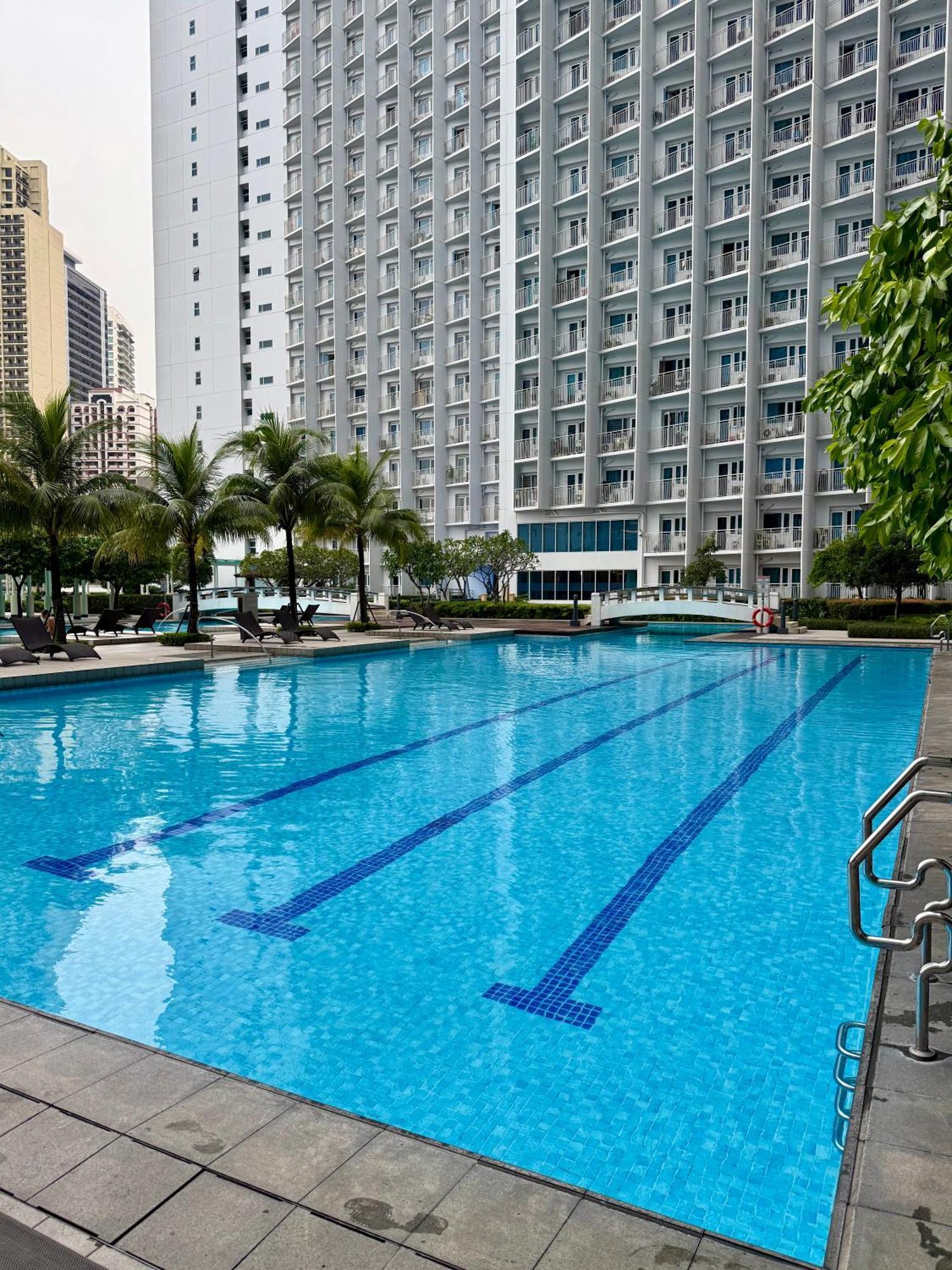 Serene Suite In Jazz Residences Makati City Luaran gambar